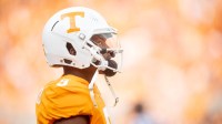Tennessee quarterback Hendon Hooker (5) during Tennessee's game against Alabama in Neyland Stadium in Knoxville, Tenn., on Saturday, Oct. 15, 2022. RANK 1 Kns Ut Bama Football Bp