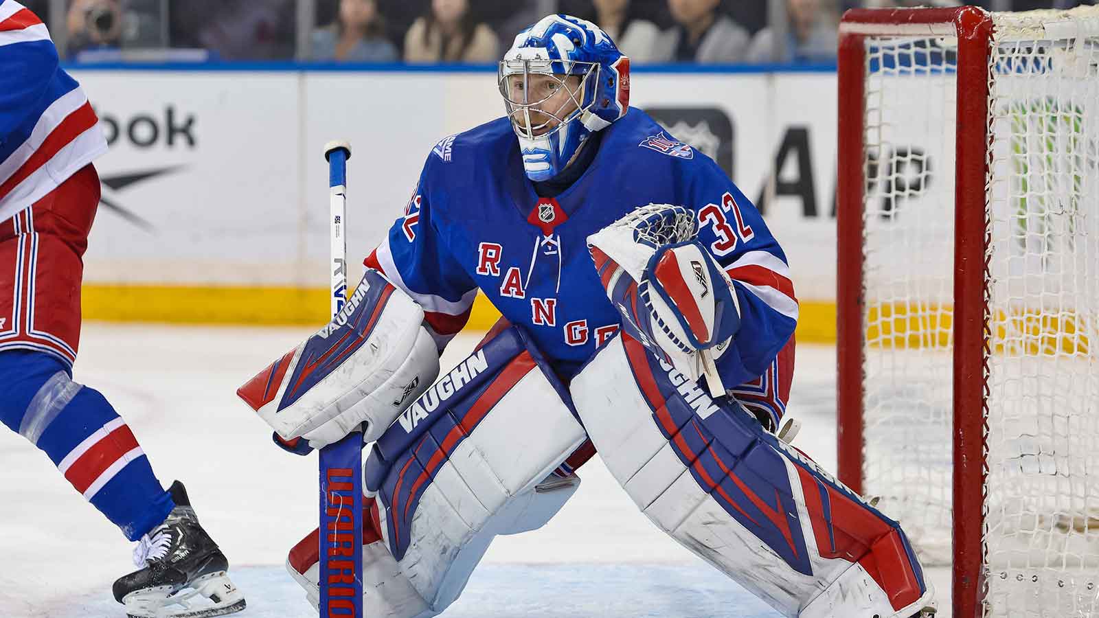 Jonathan Quick honored by Rangers ahead of final NHL start before retirement