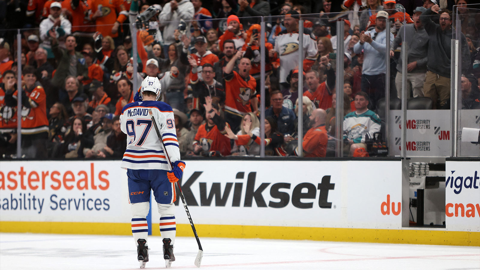 Connor McDavid, Jason Dickinson get official injury designations for Oilers-Ducks Game 5