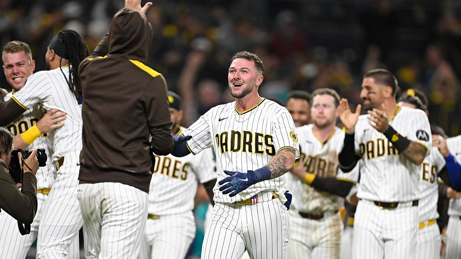 Padres rumors: San Diego sale could be completed in coming days