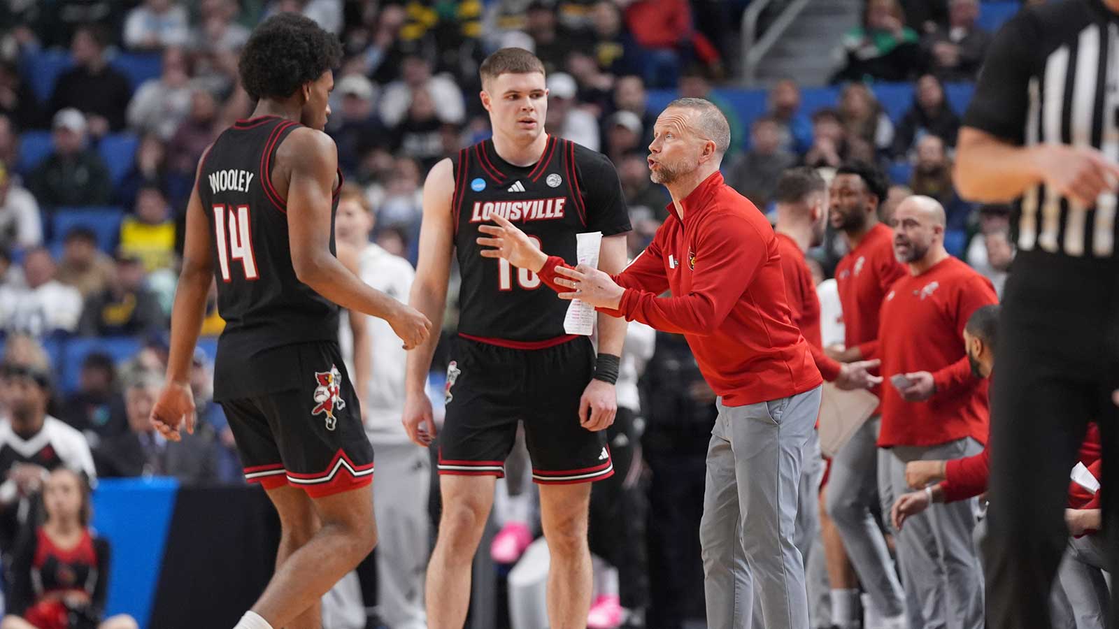 Louisville hosting former 5-star target, Arkansas transfer