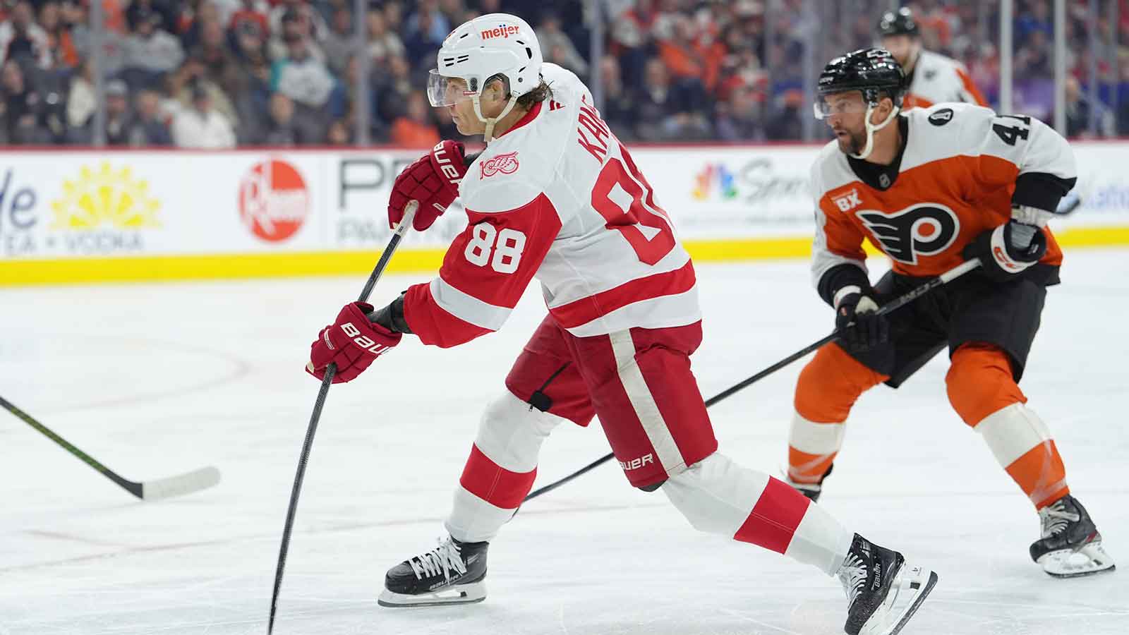 Red Wings’ Patrick Kane makes incredible American history in huge win vs. Flyers