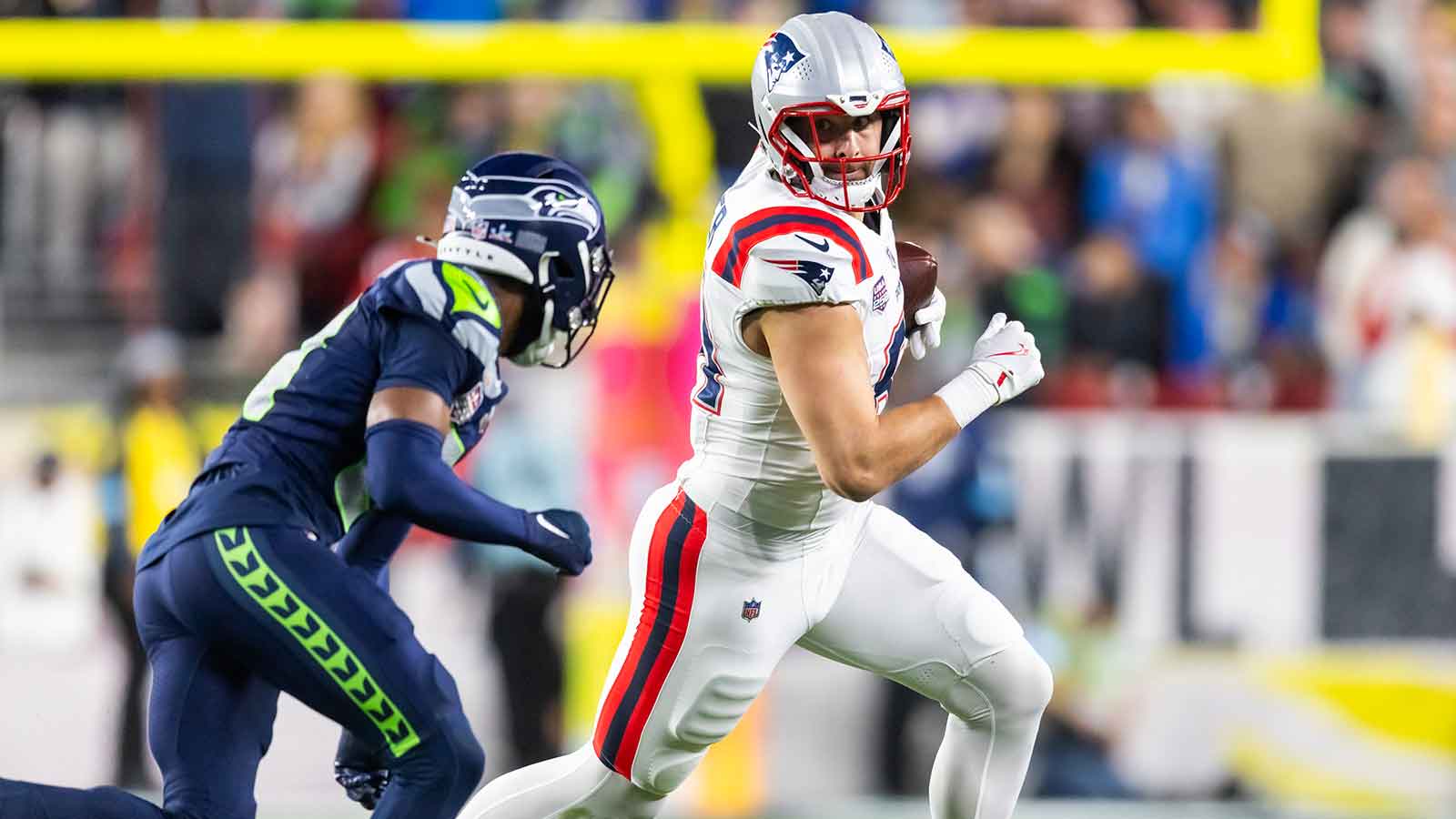 Patriots TE Hunter Henry ‘looking in mirror’ after Super Bowl loss to Seahawks