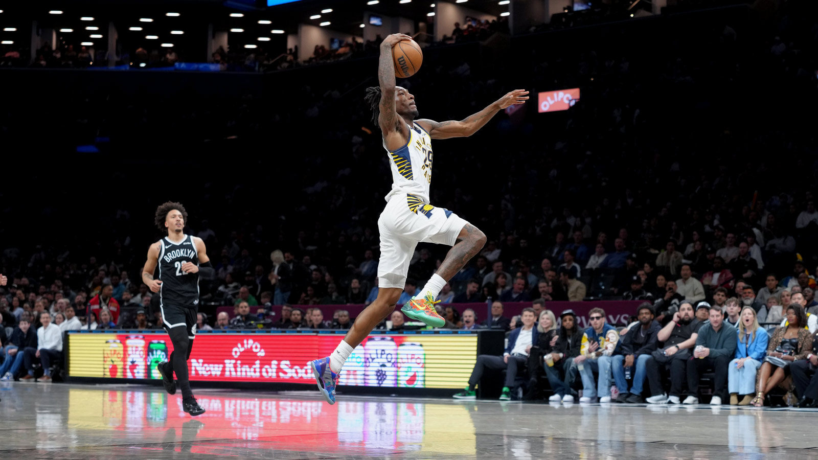 Fed-up Pacers fan caught on broadcast putting yapping boyfriend on blast – ‘What the f**k are you talking about?’