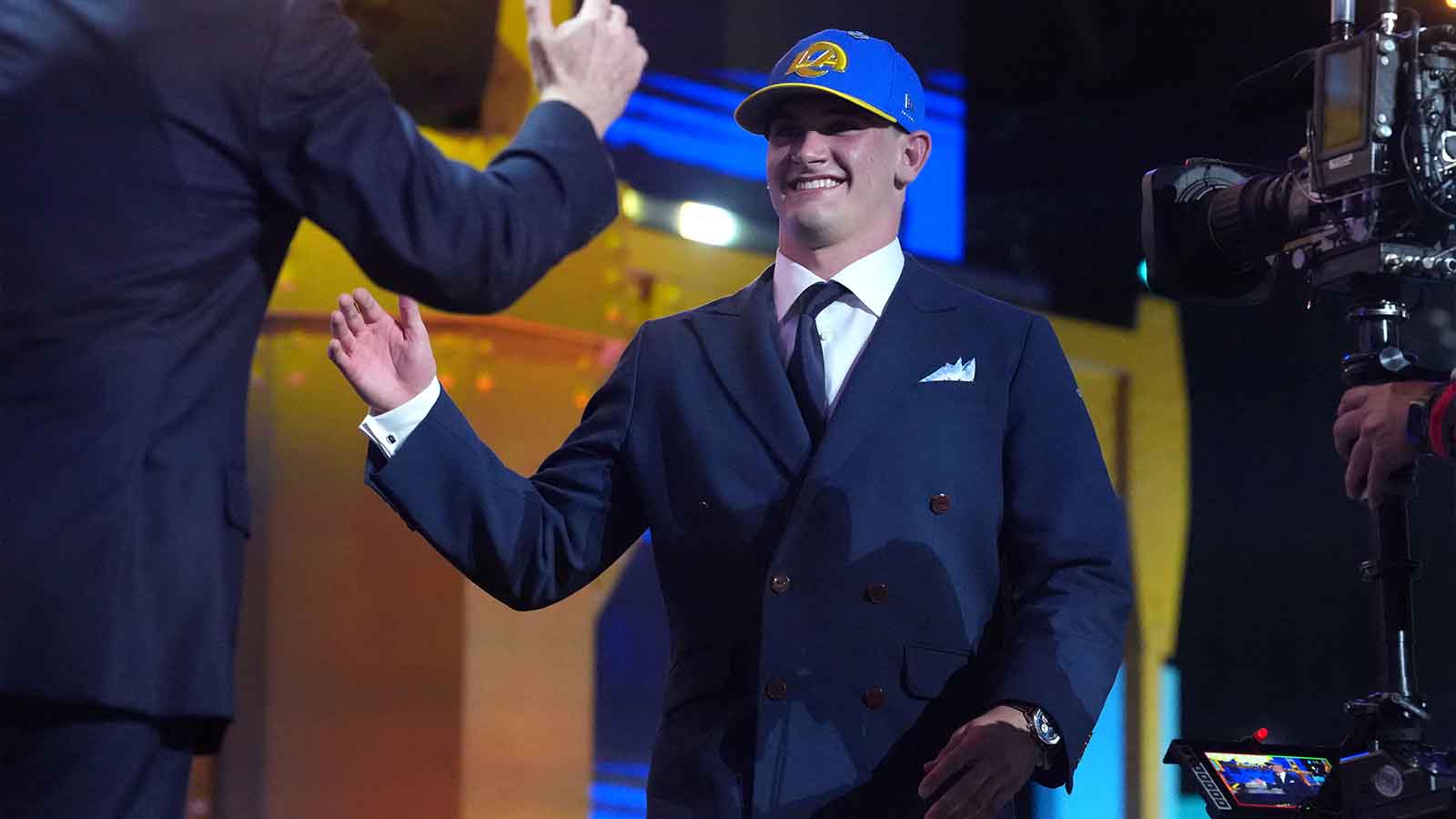 How Rams GM Les Snead called his own shot to Ty Simpson’s family