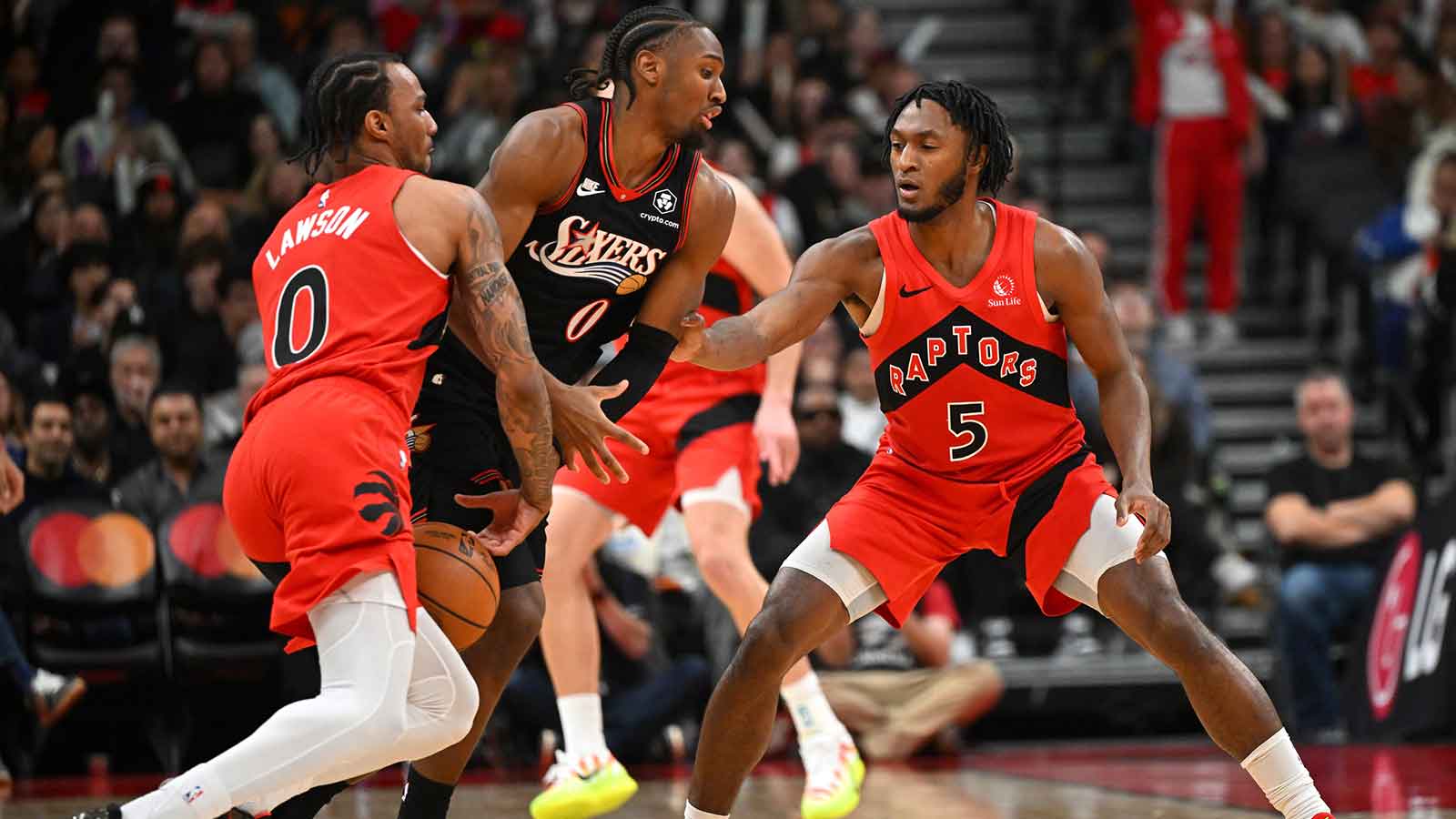 Raptors make intriguing contract decision right before NBA playoffs