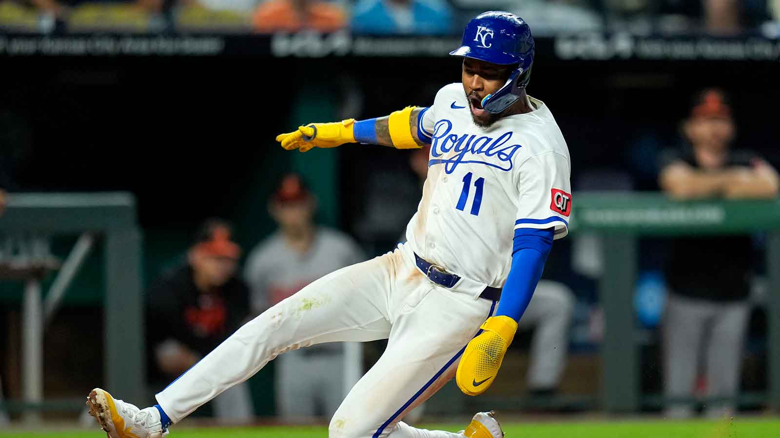 Royals’ difficult season gets even worse with Maikel Garcia injury