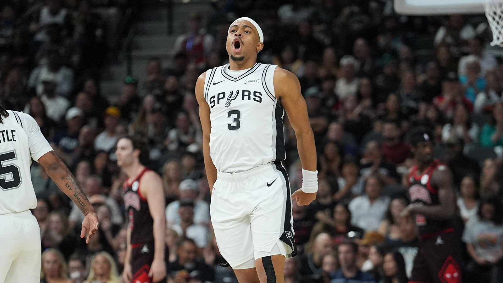 Spurs’ Keldon Johnson seizes Sixth Man of the Year Award over Jaime Jaquez Jr., Tim Hardaway Jr.