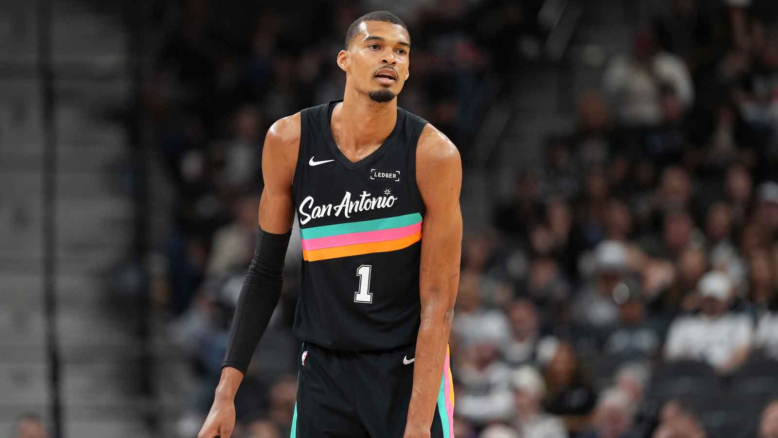 Dwight Howard makes wild Spurs’ Victor Wembanyama top 3 all-time claim