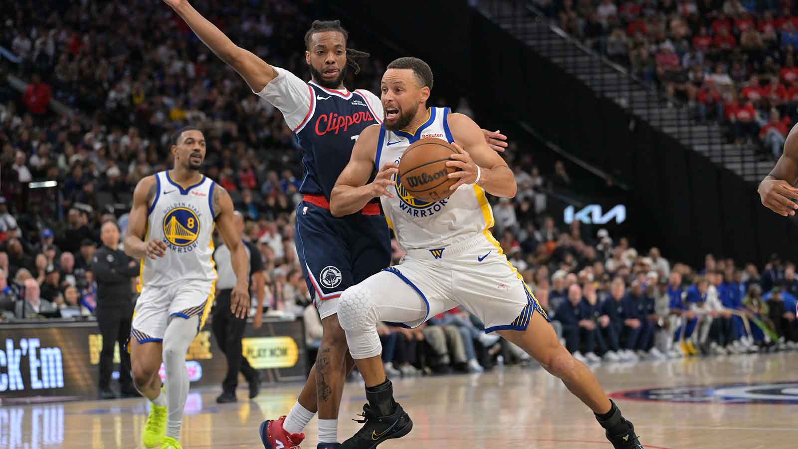Clippers G Darius Garland’s reaction to Stephen Curry’s eruption sums it all up