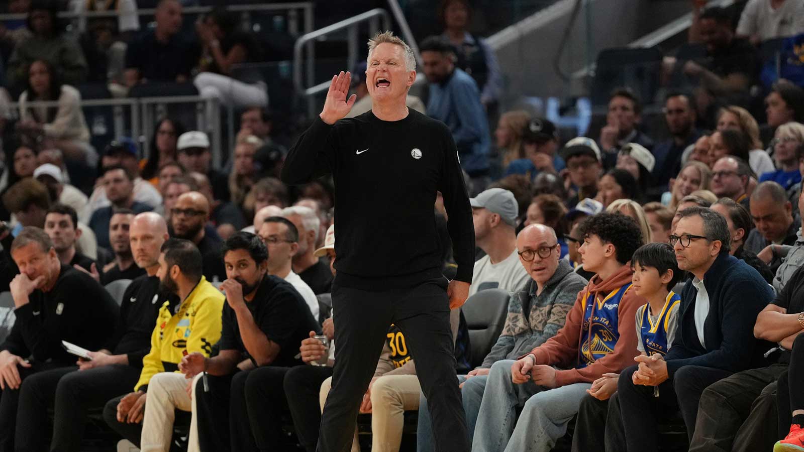 Video of Steve Kerr’s powerful locker room speech after Warriors’ play-in win emerges