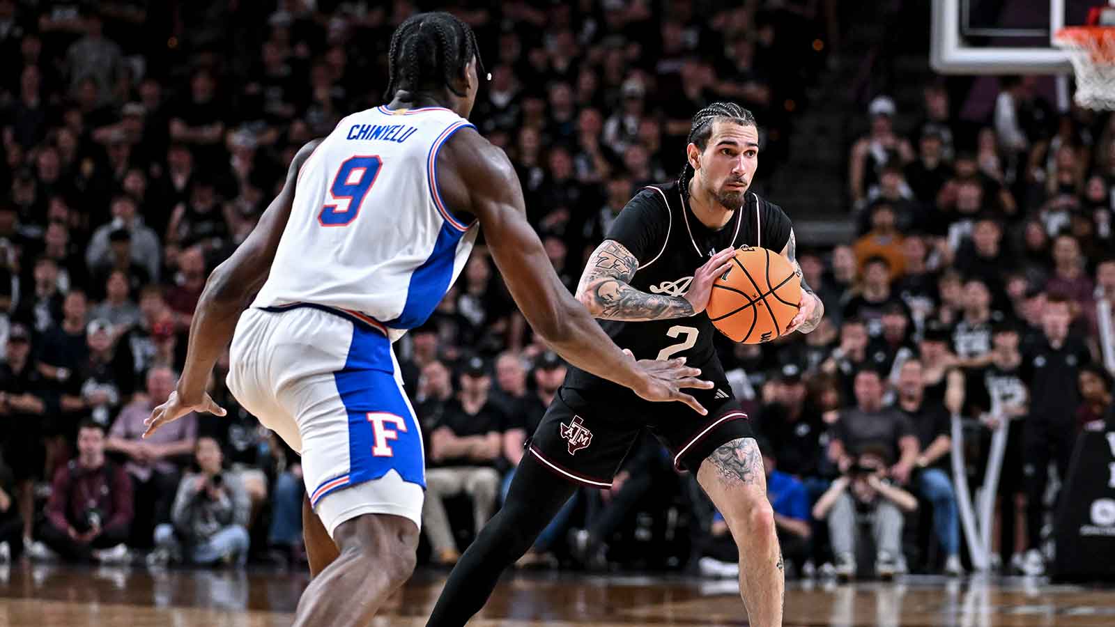 https://wp.clutchpoints.com/wp-content/uploads/2026/04/Texas-AM-vs.-Florida.jpg