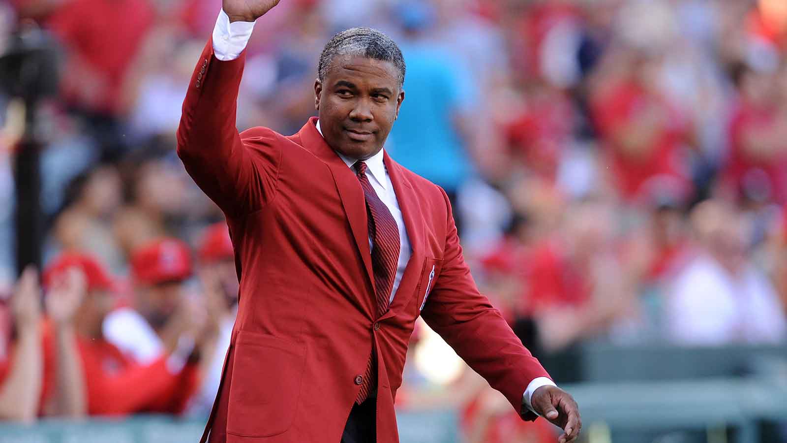 Garret Anderson gets touching tribute from Angel Stadium groundskeepers