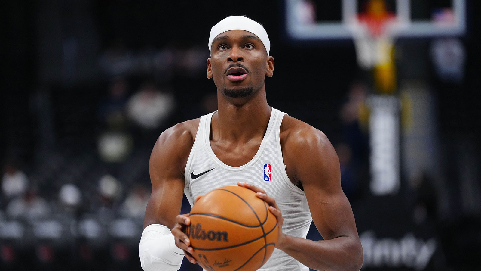 Thunder guard Shai Gilgeous-Alexander (2) warms up before the game against the Denver Nuggets at Ball Arena