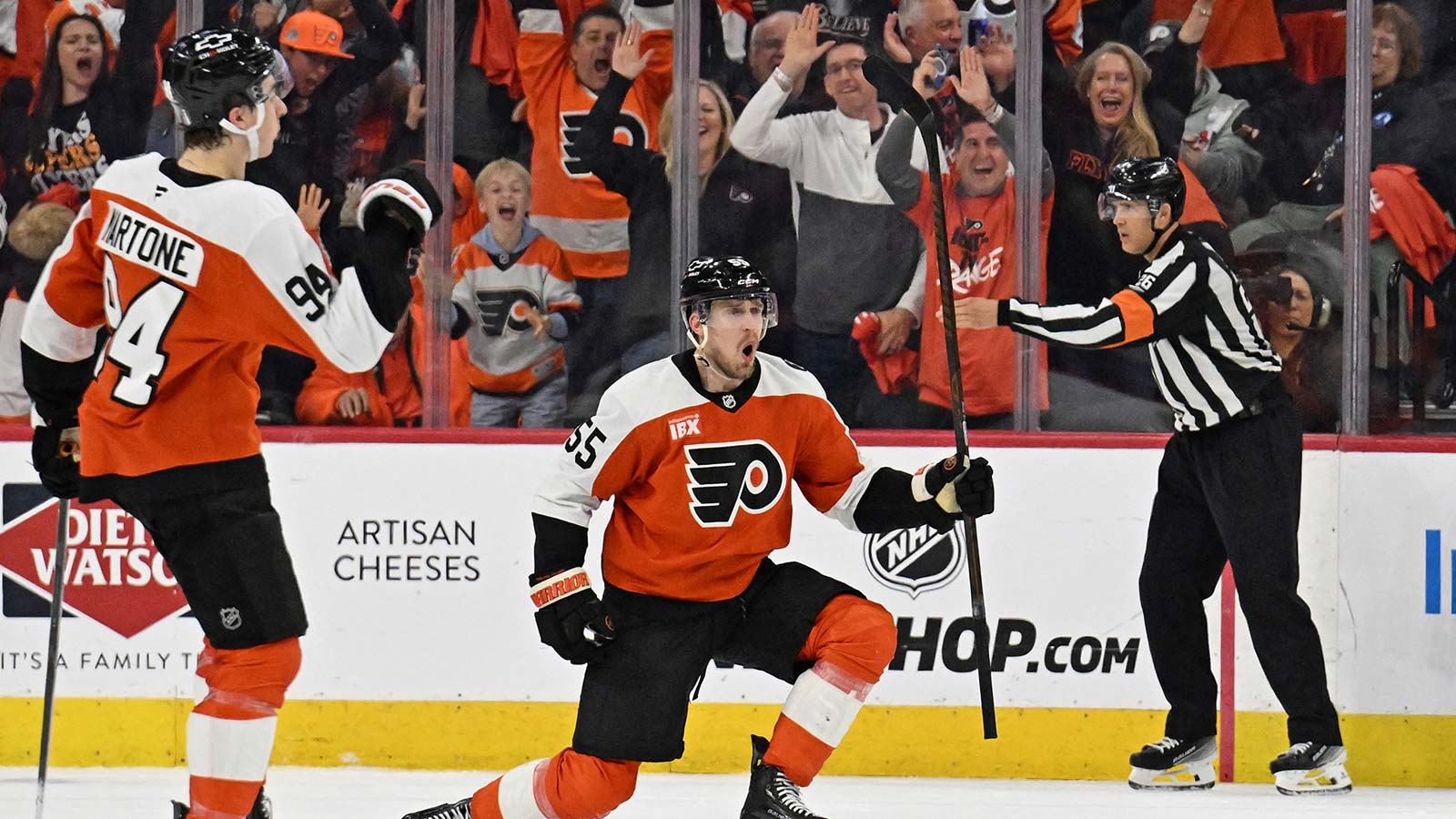 Trevor Zegras, Flyers push Penguins to brink of sweep with huge Game 3 win