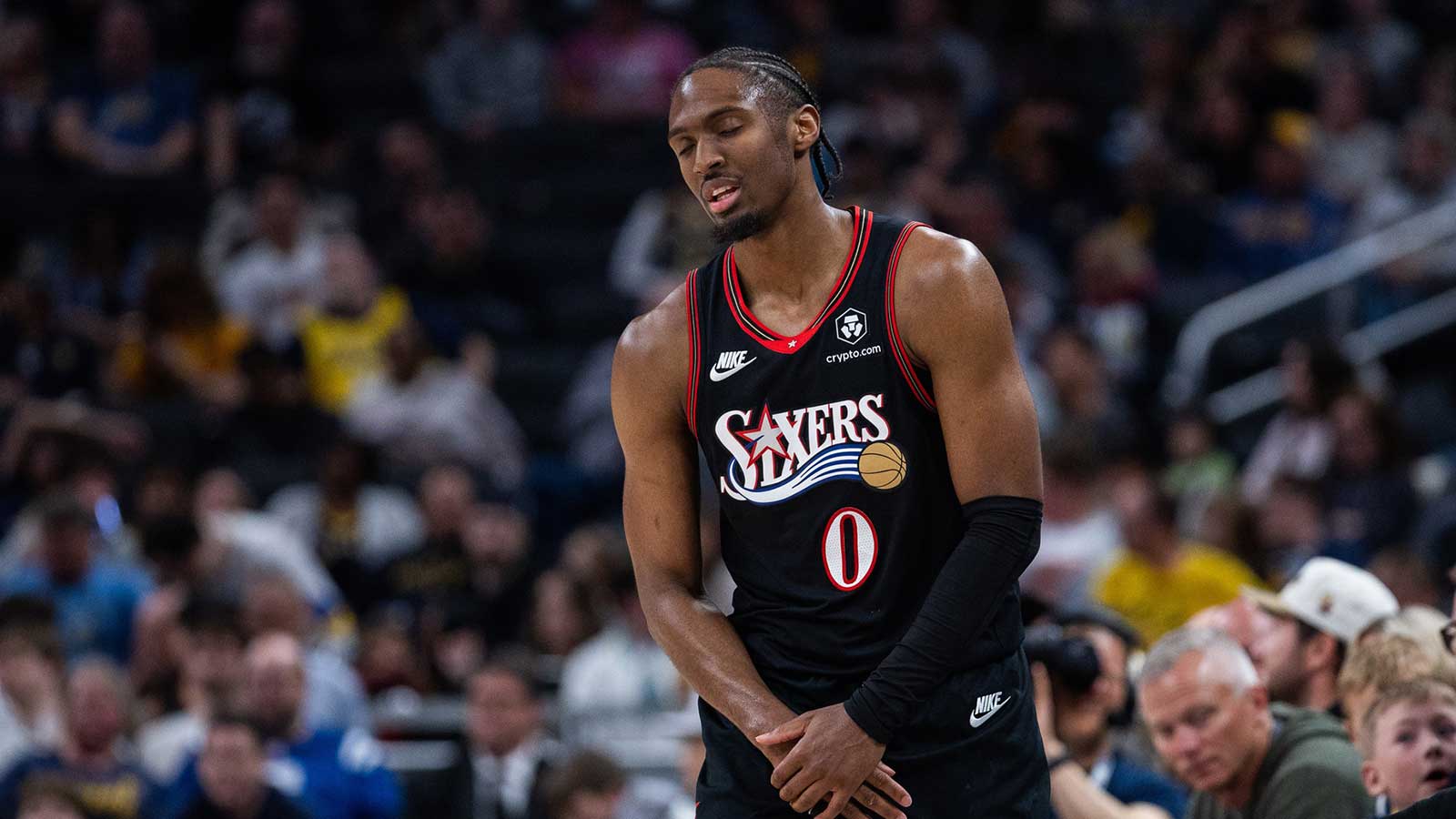 76ers star guard Tyrese Maxey doesn’t have time to be ‘timid’ despite finger injury