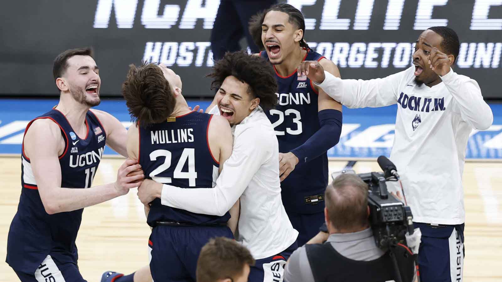 UConn vs. Illinois bold predictions for March Madness Final Four clash