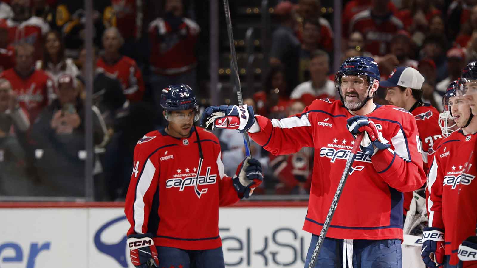 Capitals star Alex Ovechkin explains intriguing move after Penguins game