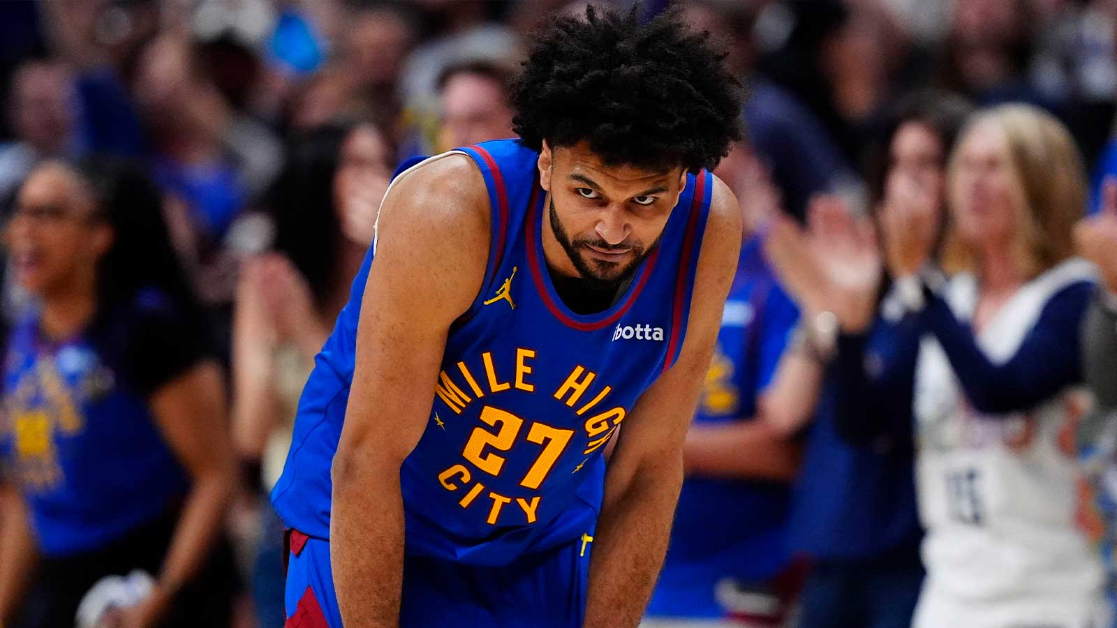 https://wp.clutchpoints.com/wp-content/uploads/2026/04/What-the-heck-was-Jamal-Murray-thinking-on-final-Game-2-possession-vs.jpg