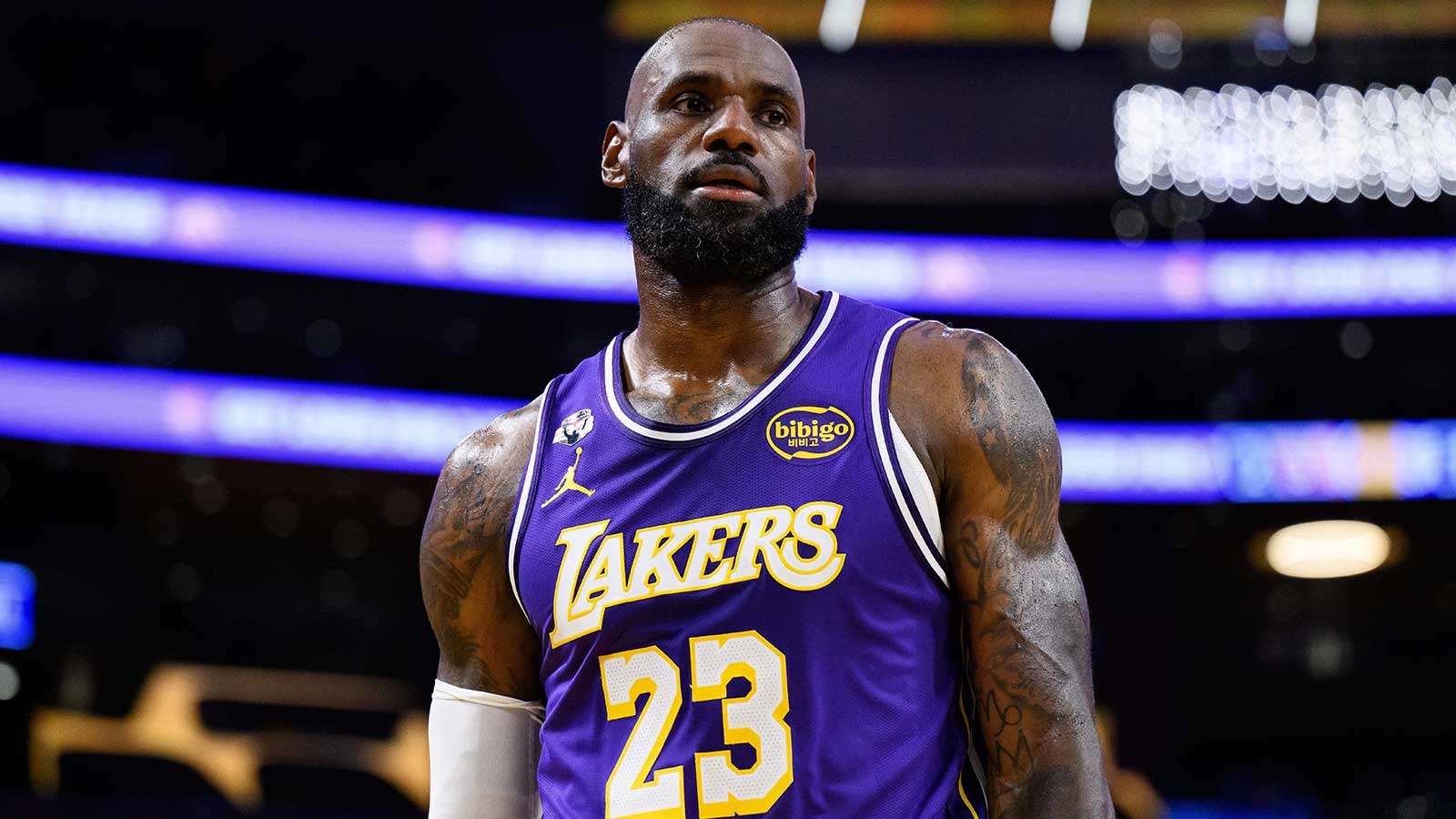 LeBron James reacts to controversial Memphis comments