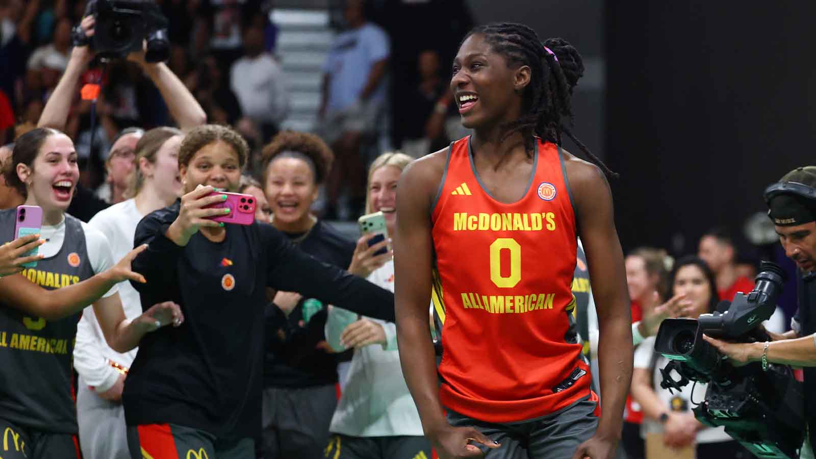 South Carolina lands No. 3 recruit in Class of 2026