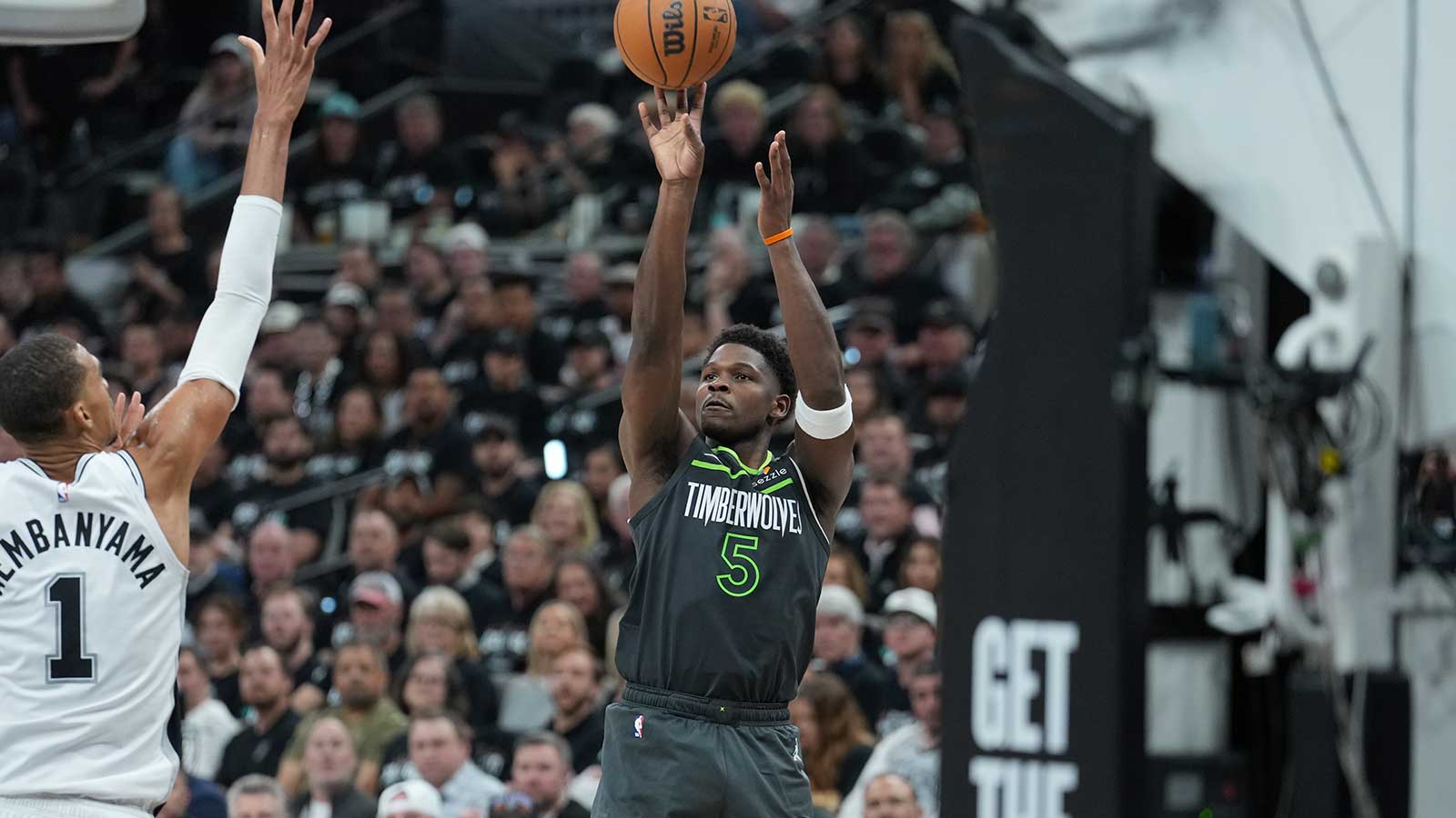 Timberwolves’ Anthony Edwards expects absolute crowd chaos in Game 3