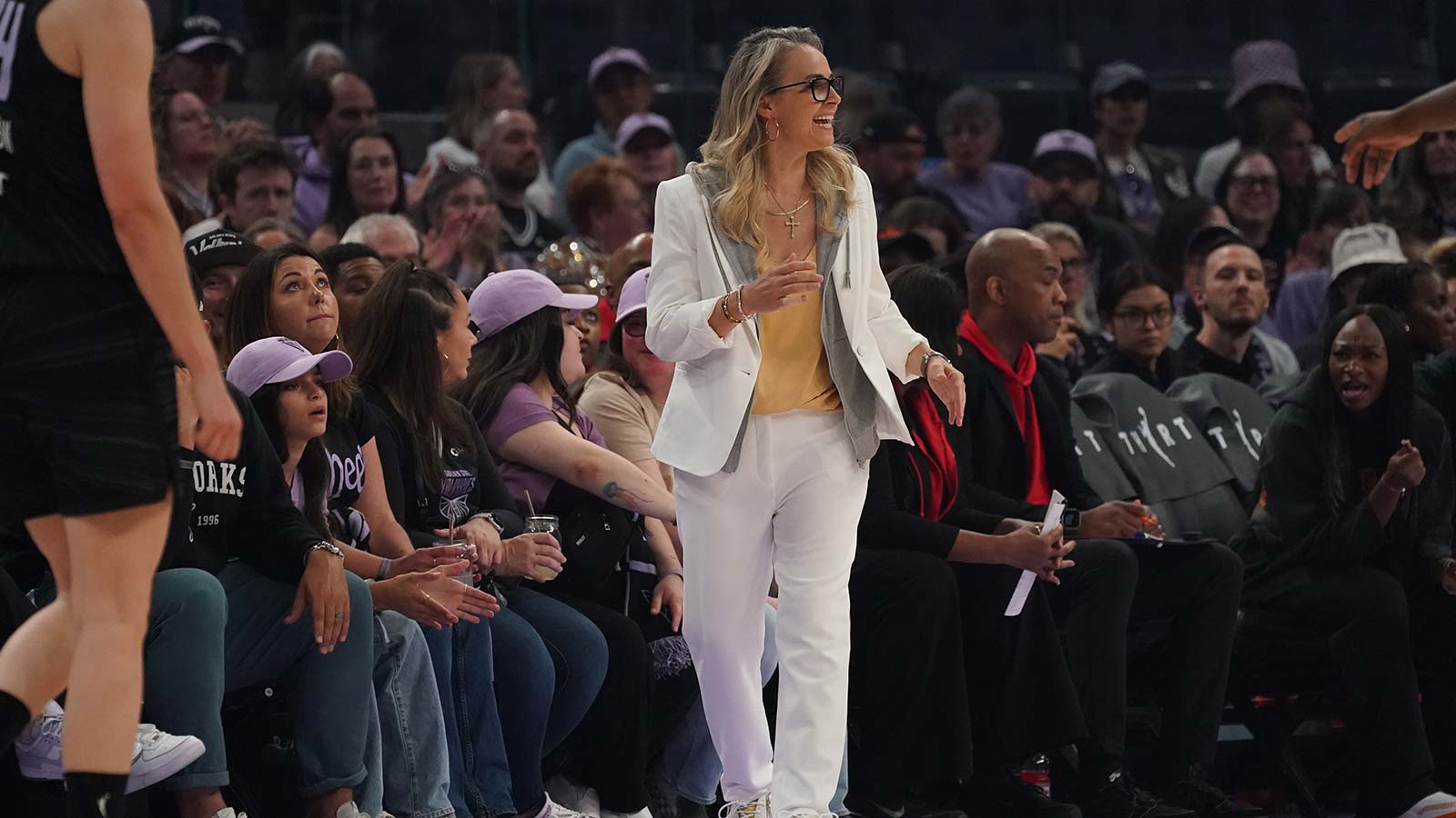 Aces’ Becky Hammon makes eye-opening take on Jackie Young after Valkyries game