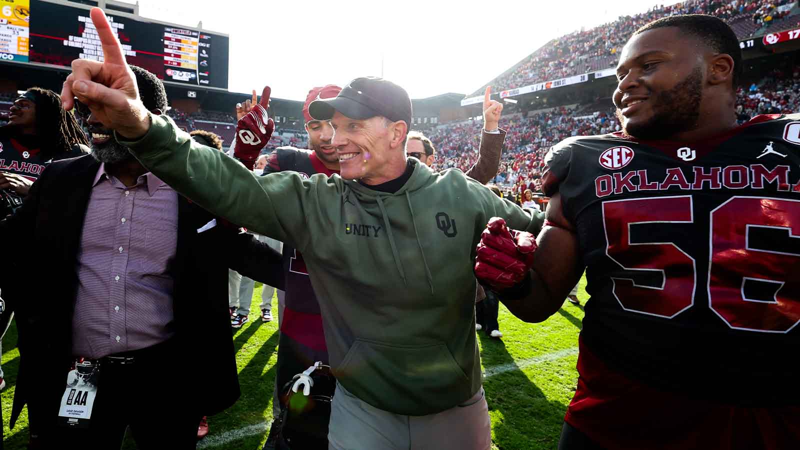 Oklahoma’s Brent Venables puts Red River Rivalry aside, questions Texas’ CFP snub