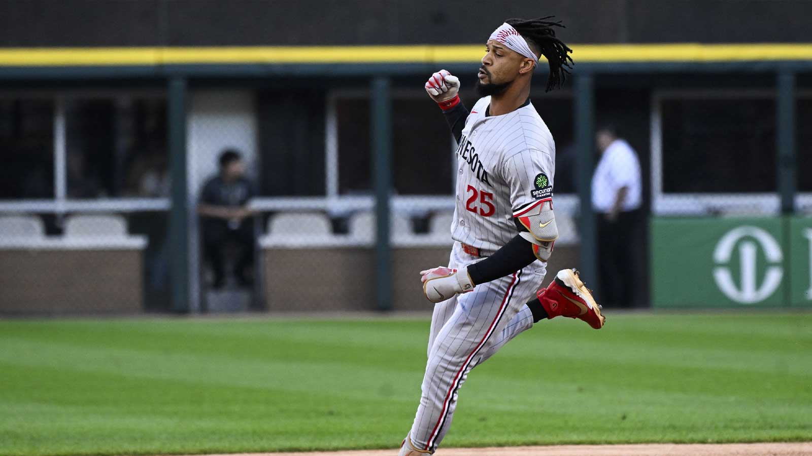 Twins' Byron Buxton receives crucial injury update as he continues to play well