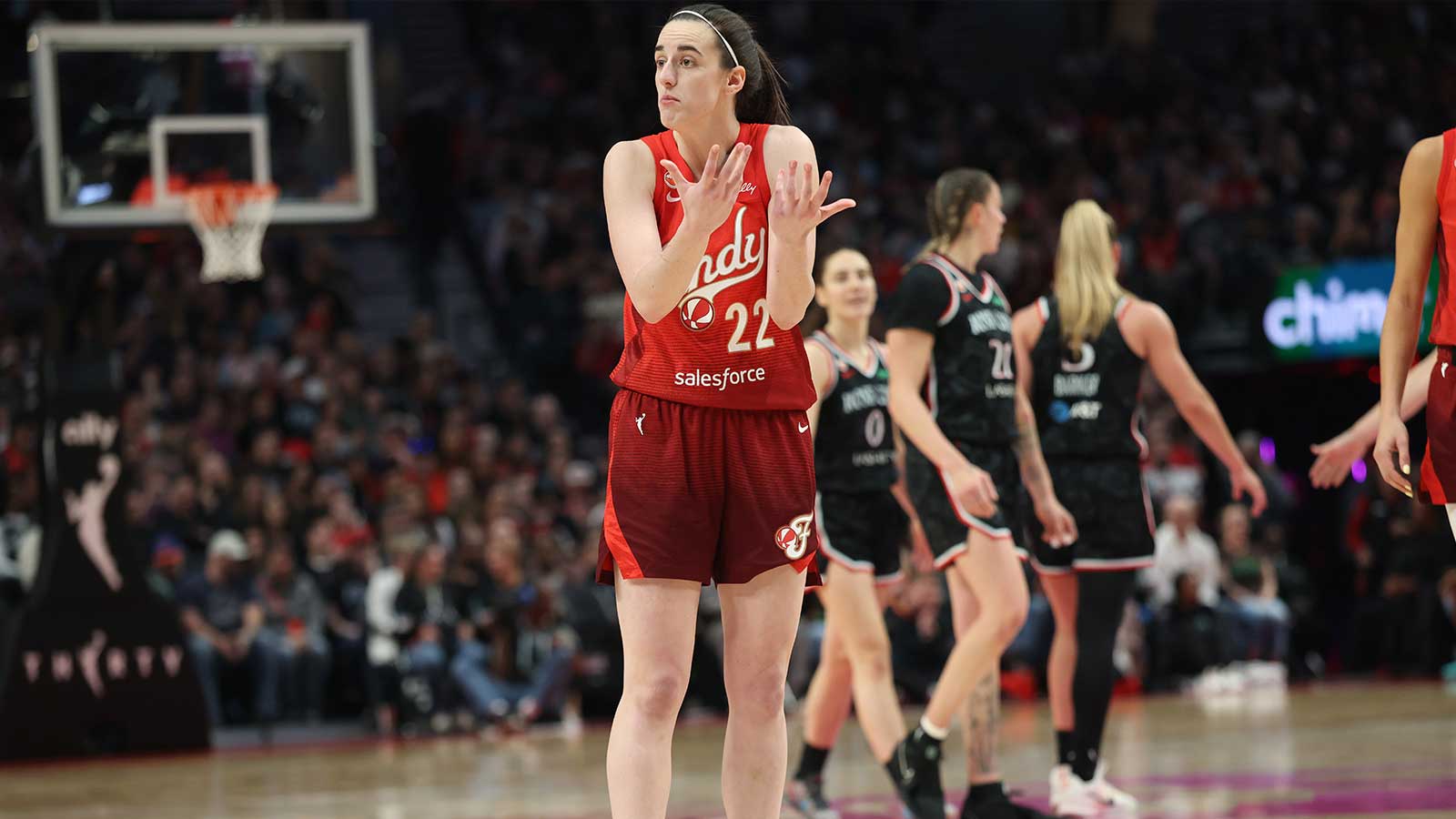 Caitlin Clark refuses to blame refs after foul trouble sparks shocking dud vs. Fire
