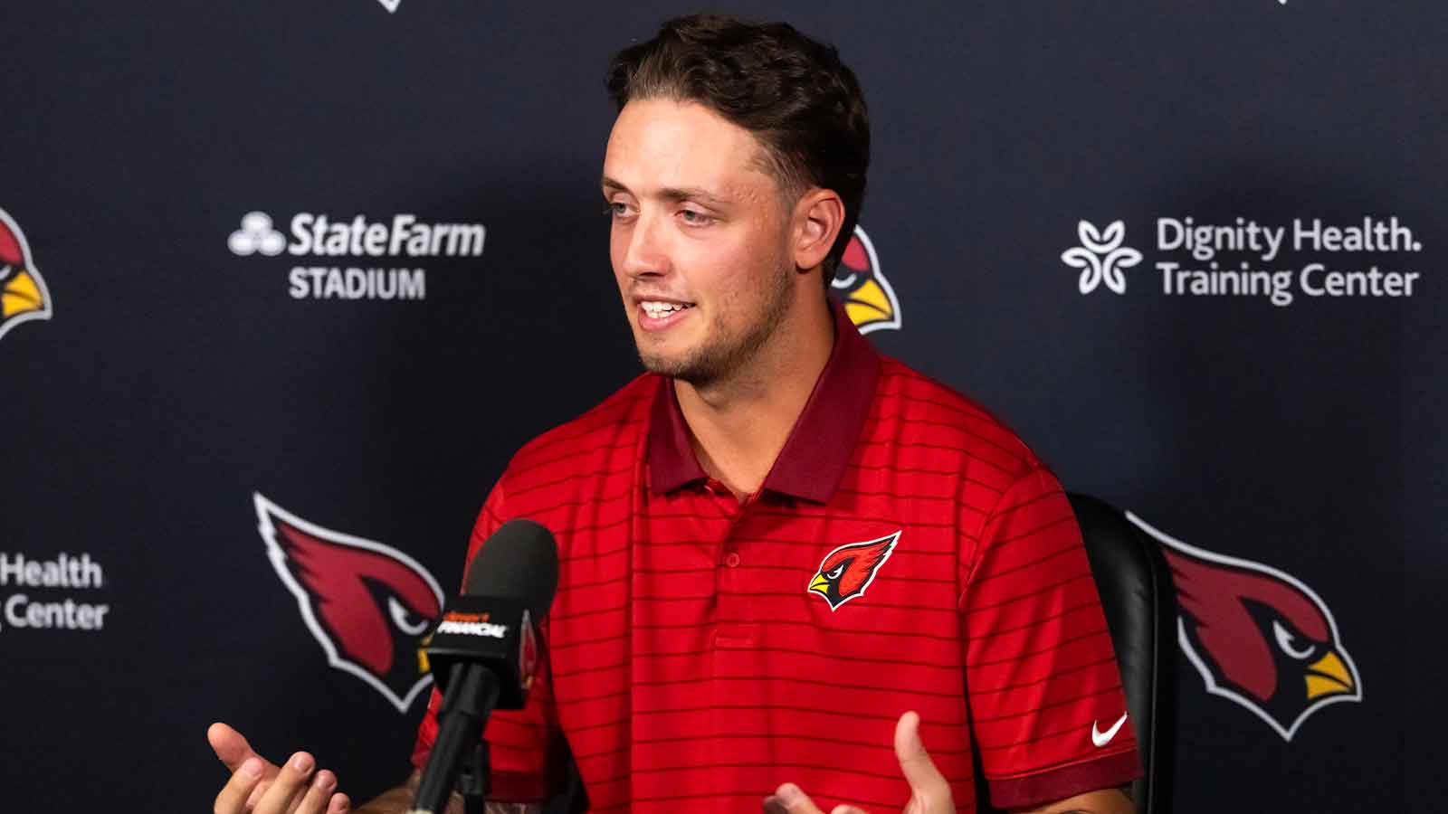 Cardinals’ Carson Beck reveals simple way he blocks out ‘poison’