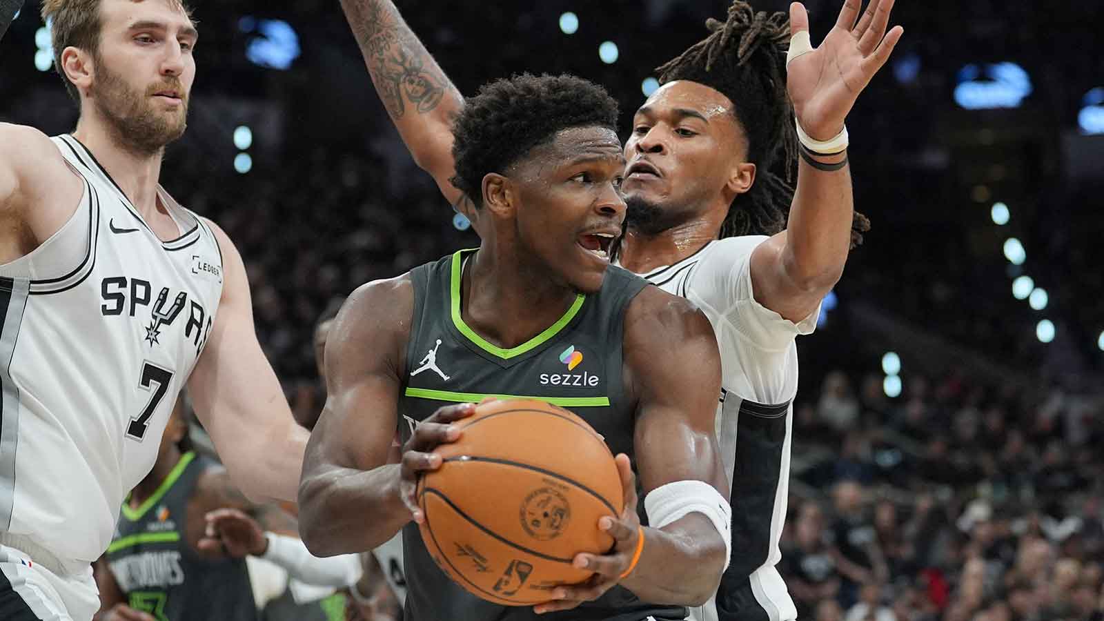 https://wp.clutchpoints.com/wp-content/uploads/2026/05/Chris-Finch-slaps-team-with-harsh-message-after-Game-2-beatdown.jpg