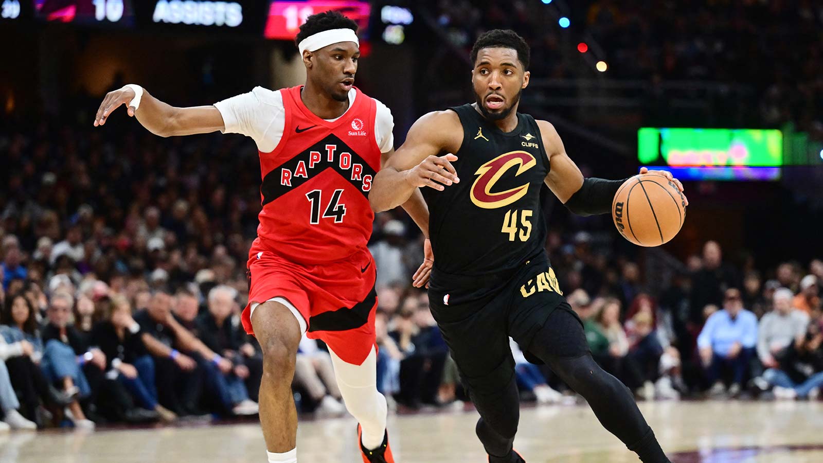 Cavs defend home court with emphatic Game 7 win vs. Raptors