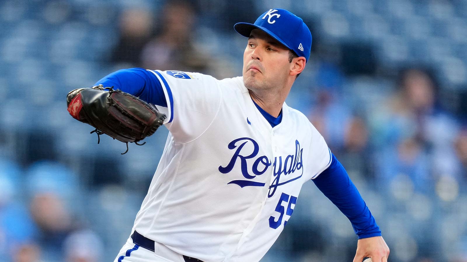 Royals’ Cole Ragans leaves Guardians game early