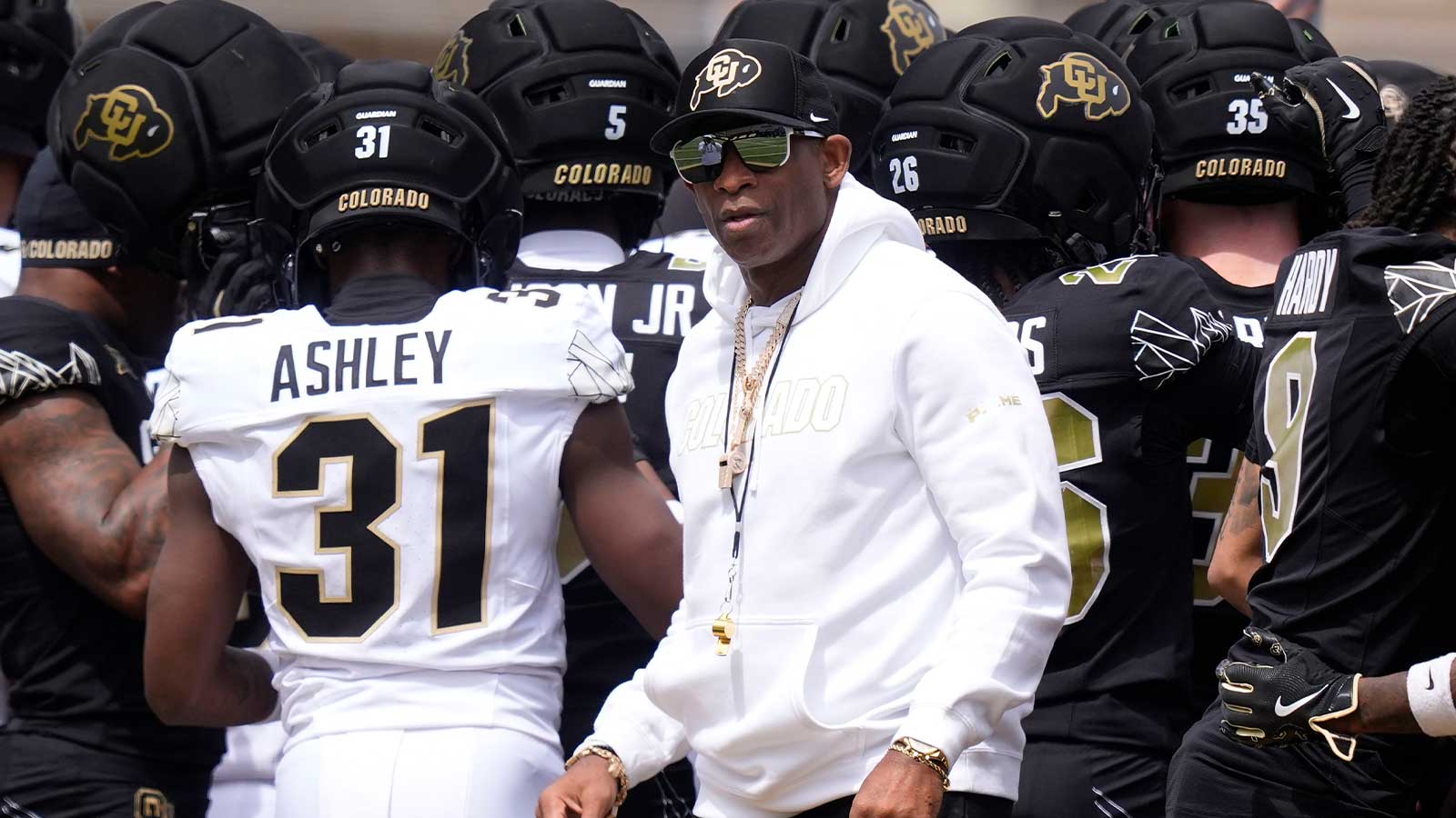 Colorado beats out Deion Sanders’ alma mater Florida State for prized JUCO DL