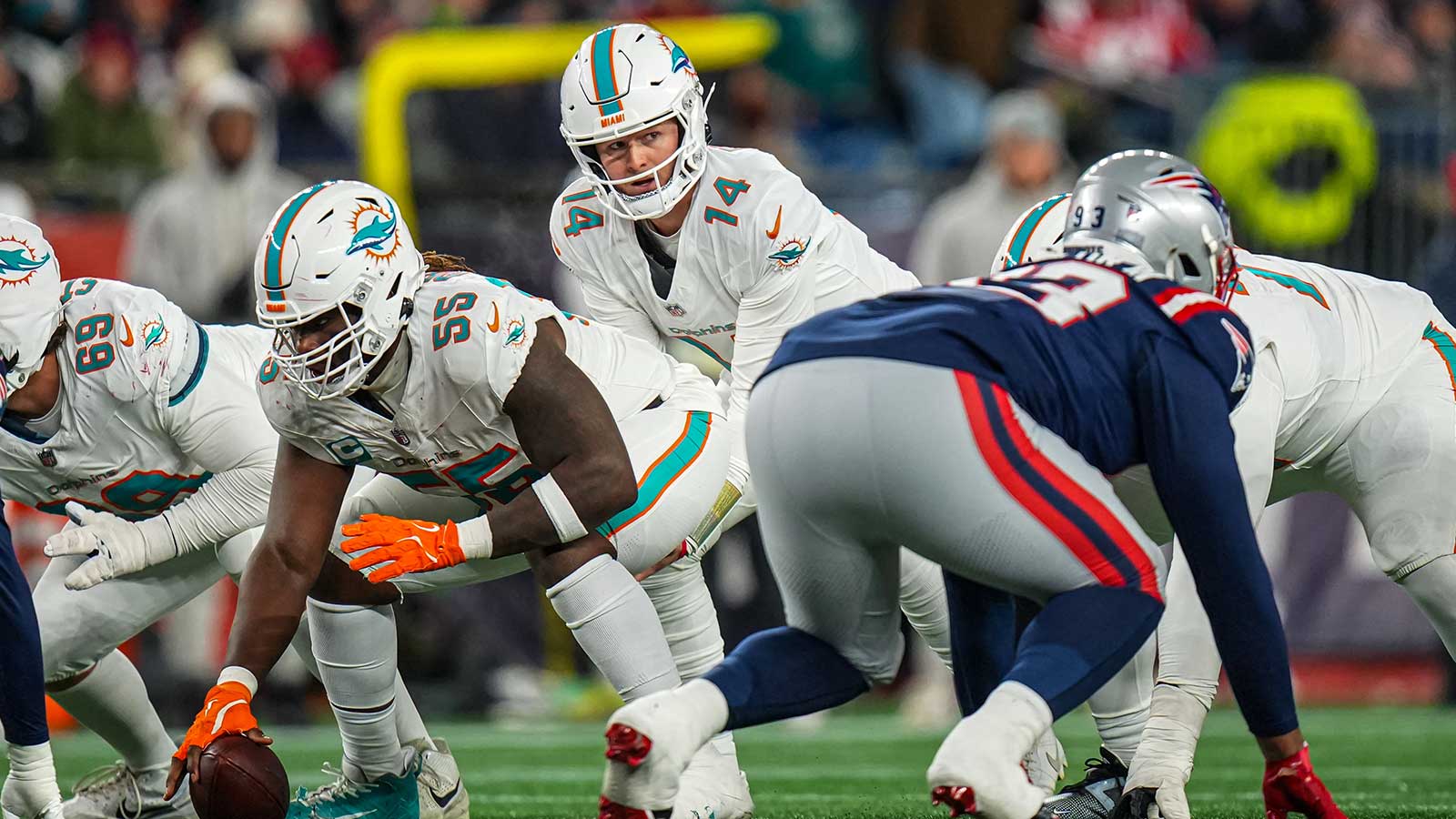 Miami Dolphins quarterback Quinn Ewers (14) calls the snap count against the New England Patriots defense during the second quarter at Gillette Stadium. 