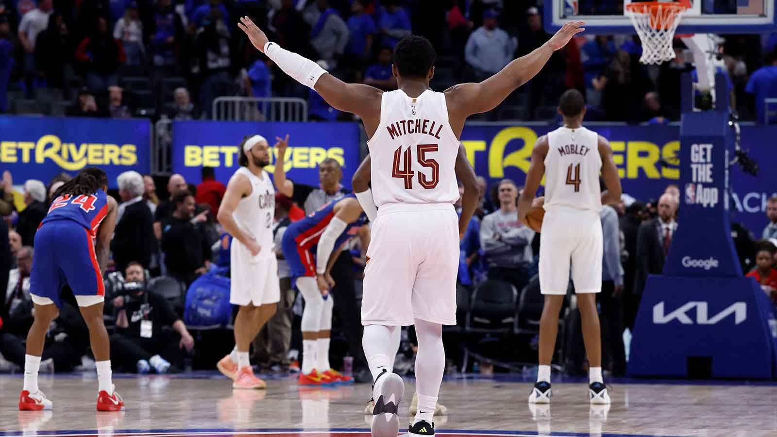 https://wp.clutchpoints.com/wp-content/uploads/2026/05/Donovan-Mitchell-of-the-Cavs-2.jpg