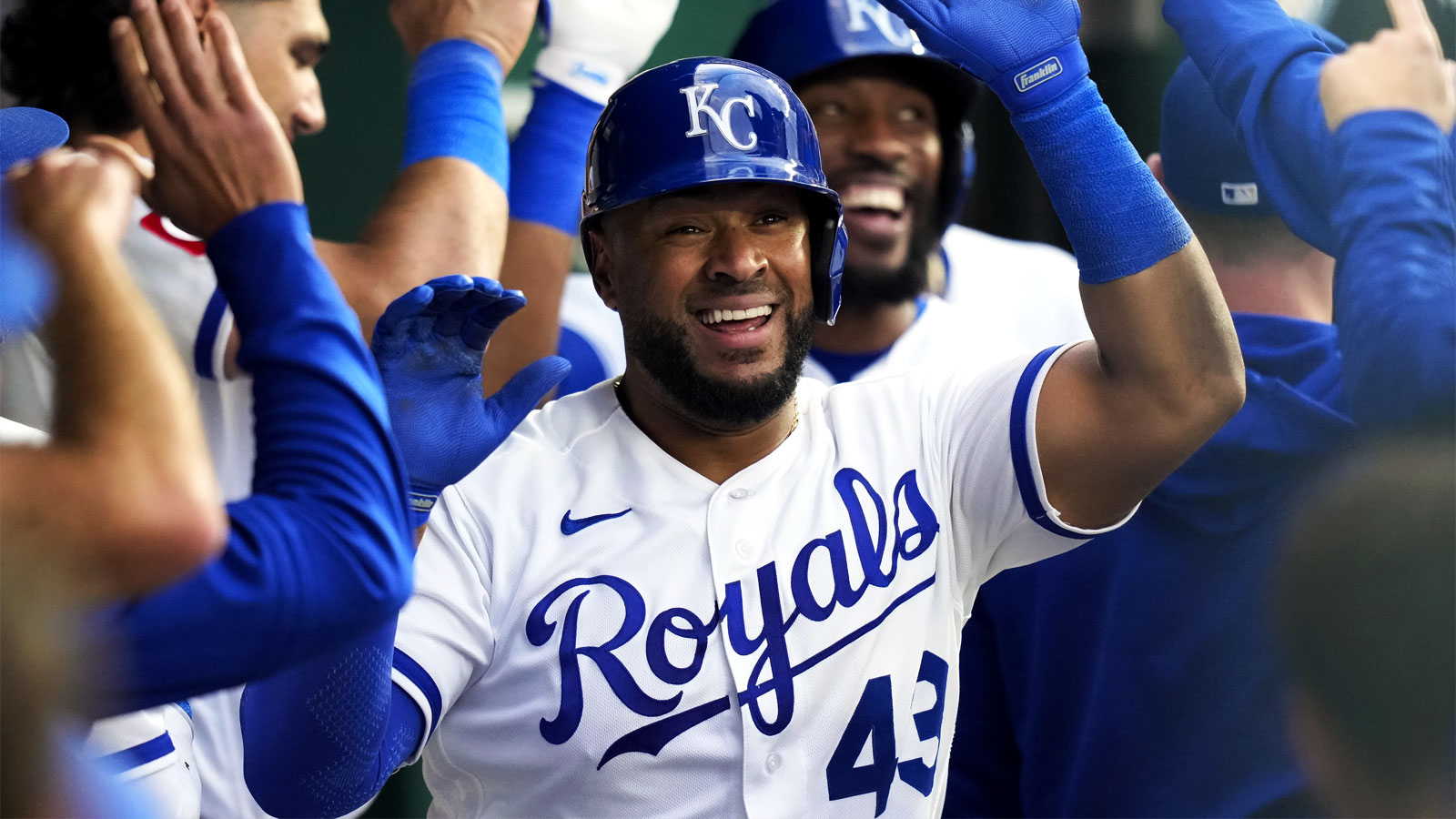 Royals designate former All-Star catcher for assignment before Mariners game