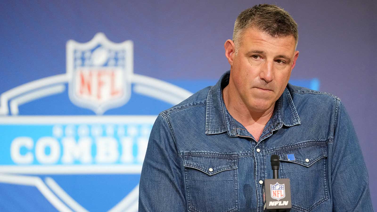 Patriots’ Mike Vrabel breaks silence on A.J. Brown trade
