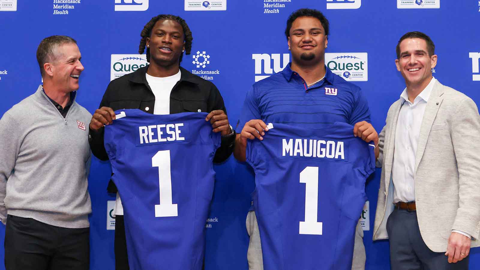 Arvel Rabe Giants news: Arvell Reese, Francis Mauigoa still unsigned amid flurry ...