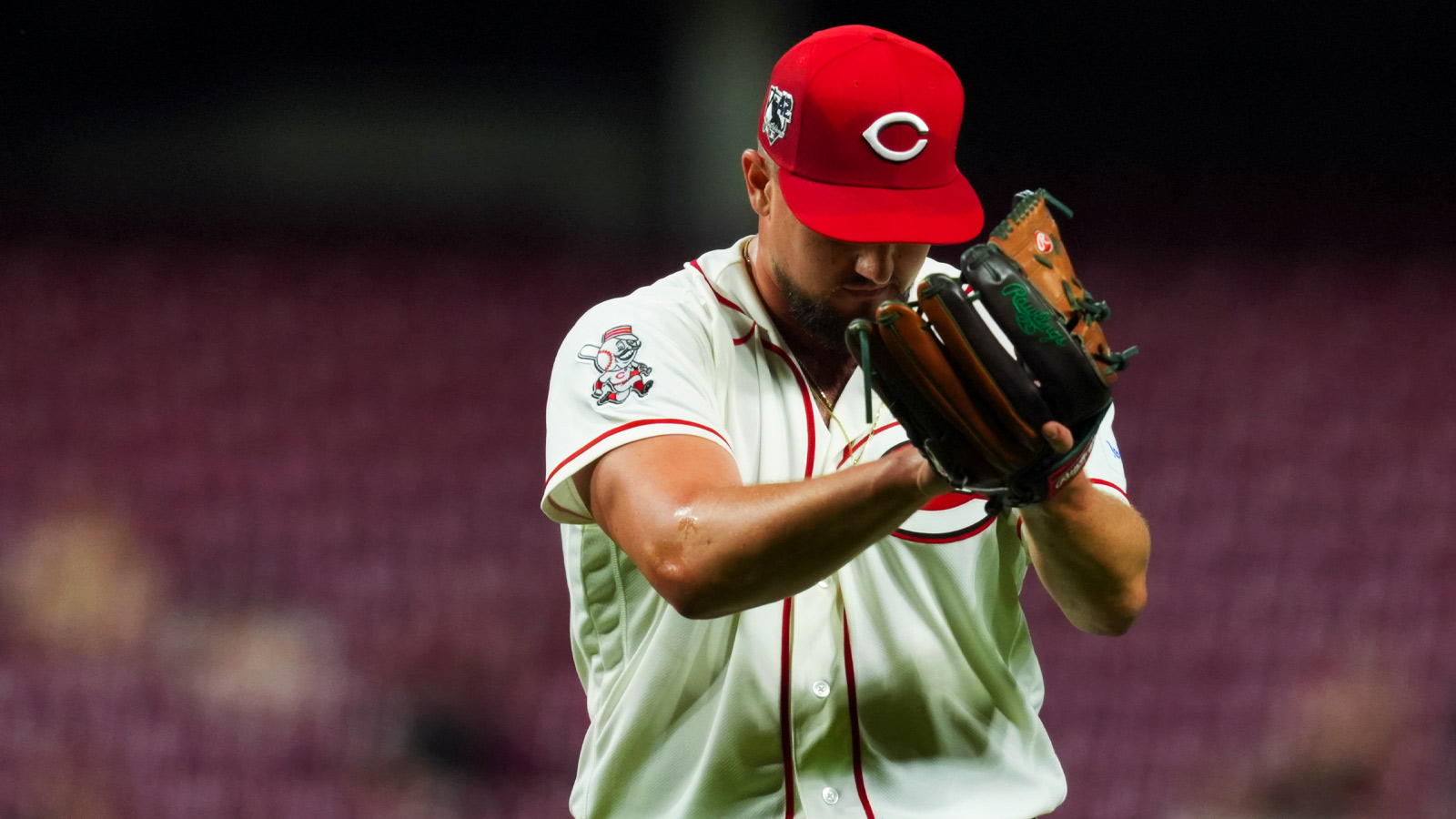 Reds make multiple roster moves before Pirates clash