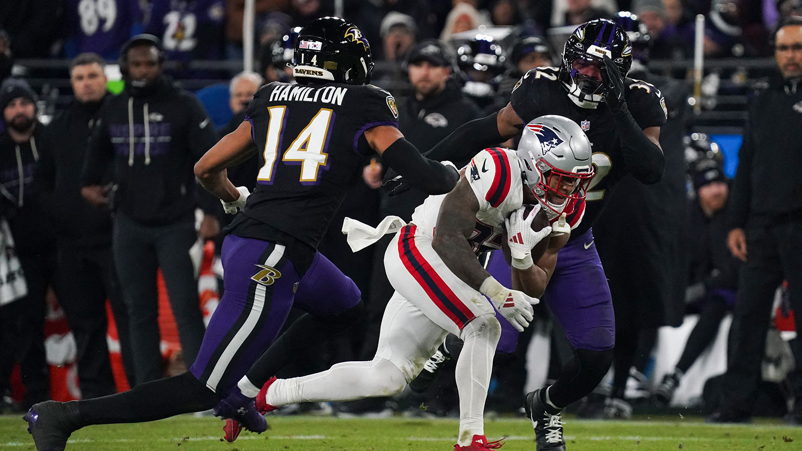 Don’t be alarmed by Kyle Hamilton watching Ravens OTAs from sidelines