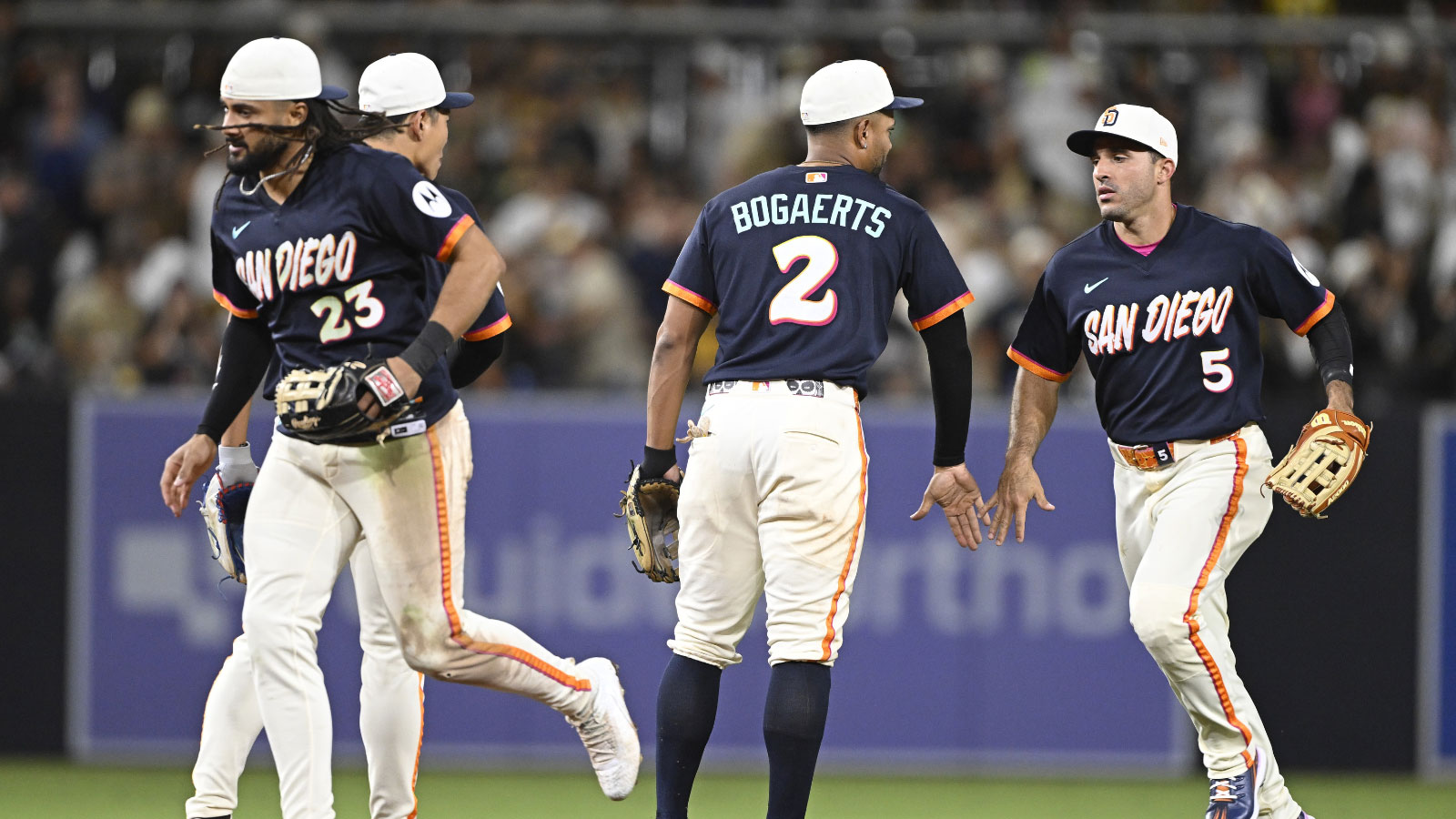 How Padres are finding success despite disastrous offensive performance