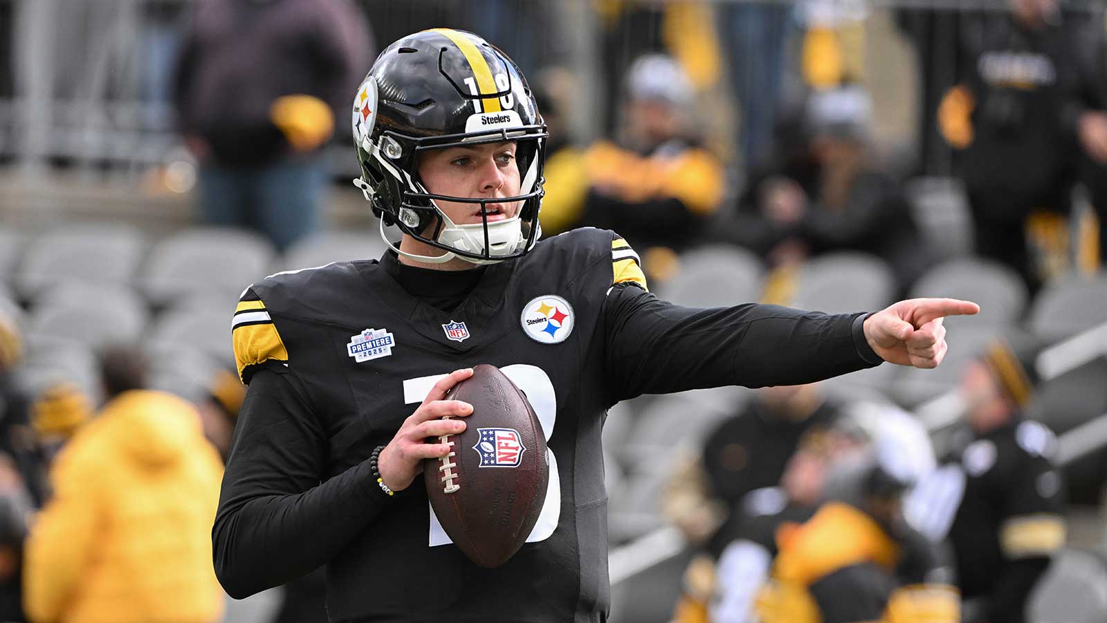 Pittsburgh Steelers quarterback Will Howard (18) warms up before a game against the Cincinnati Bengals at Acrisure Stadium.