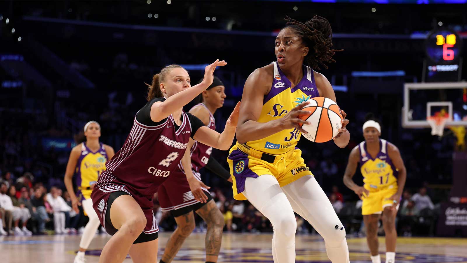 Nneka Ogwumike’s sudden injury absence gets crucial update per Lynne Roberts
