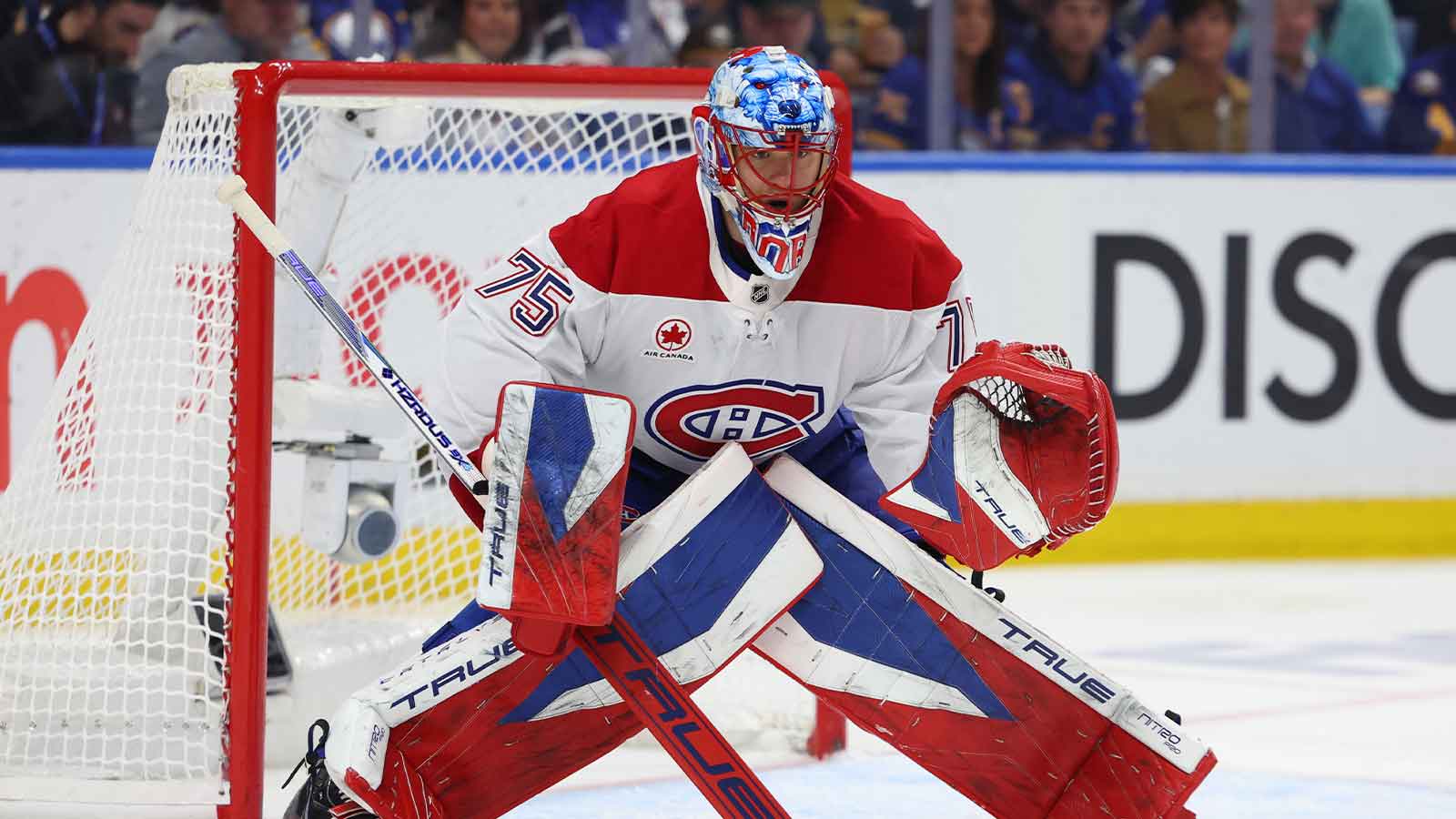 Jakub Dobes, Alex Newhook lead Canadiens to massive Game 2 win over Sabres