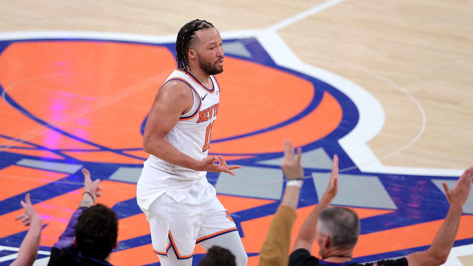 Jalen Brunson is too busy saving Knicks’ a** to finish his Lego Millennium Falcon