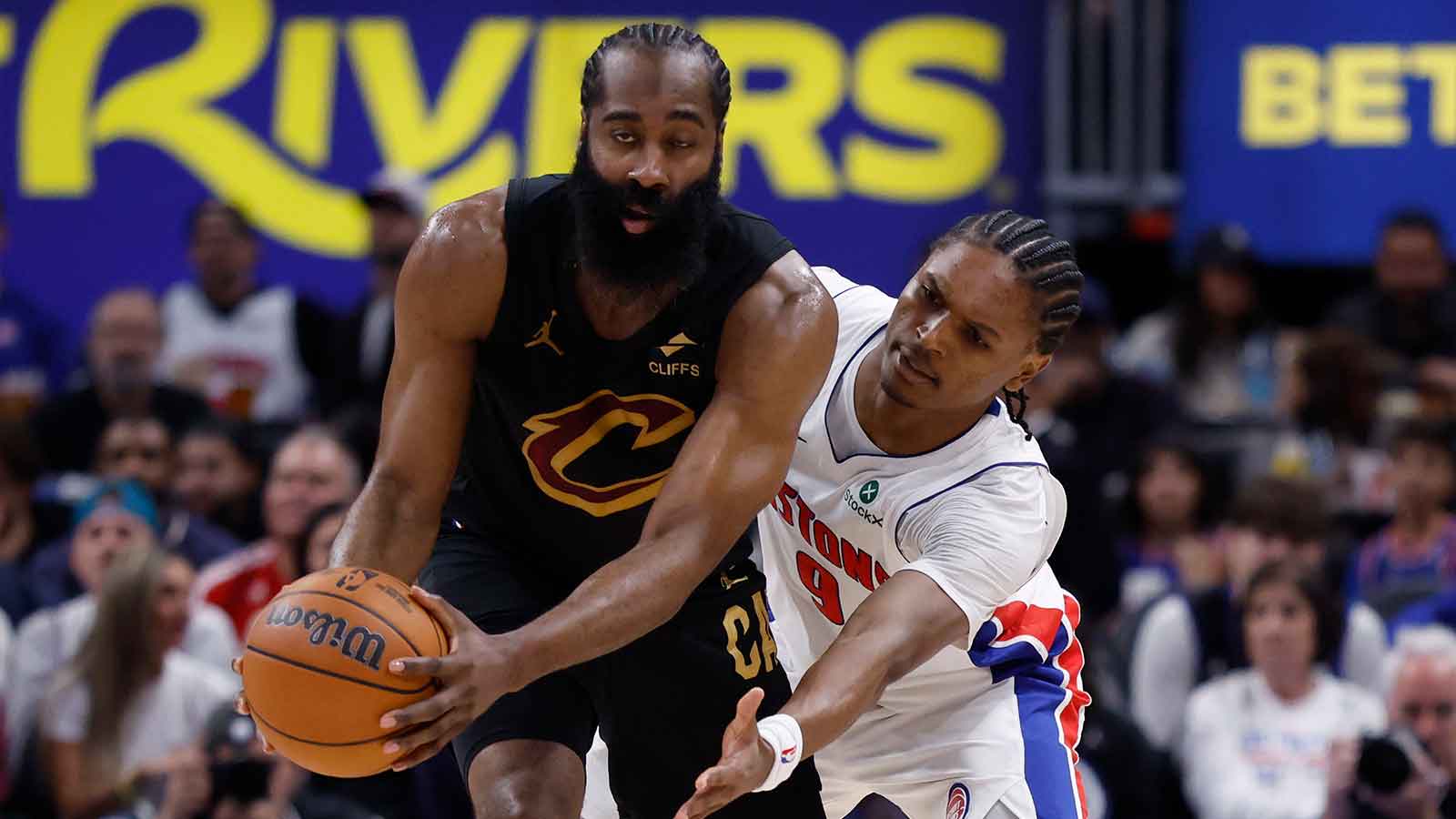 James Harden, Ausar Thompson clash right away in Cavs-Pistons Game 2