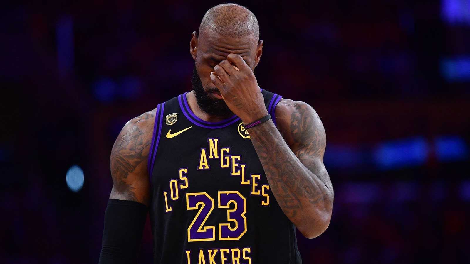 Lakers rumors: The LeBron James salary game team officials played this season