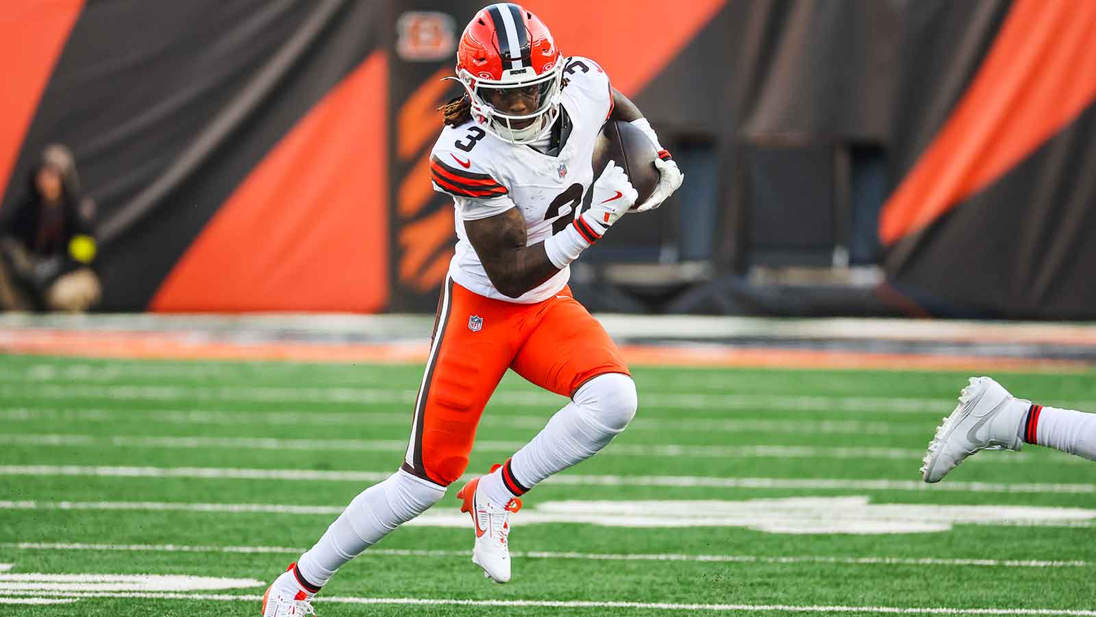 Browns’ Jerry Jeudy shares ‘about time’ comment amid QB battle